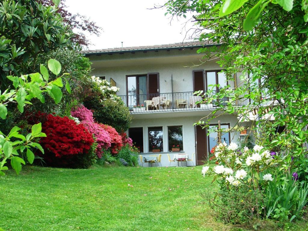 Hotel Zelindo Losone Bagian luar foto